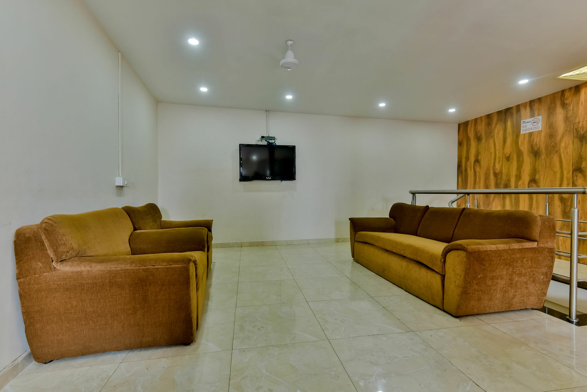 Hotel Guestinn Residency Mumbai Exterior foto